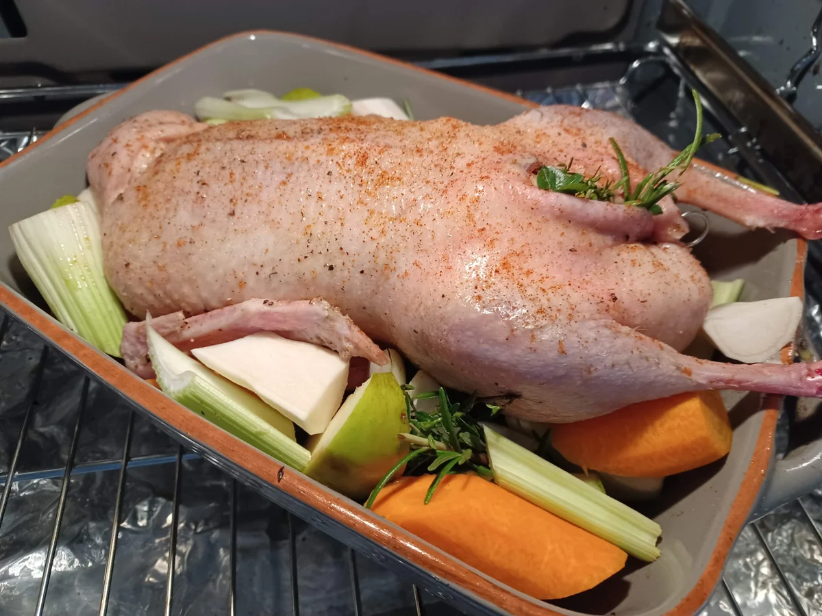 Rezept: Kleiner Entenbraten mit weihnachtlichen Gewürzen Bild Nr. 16192 Kleiner Entenbraten mit weihnachtlichen Gewürzen - Rezept - Bild Nr. 16192