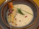 Kalte Gurkensuppe mit Fruchtspieß und Rinderfilet - Rezept - Bild Nr. 2