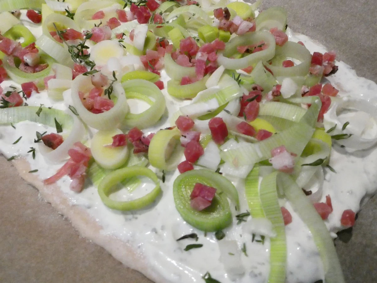 Rezept: Lauch-Flammkuchen Bild Nr. 16197 Lauch-Flammkuchen - Rezept - Bild Nr. 16197