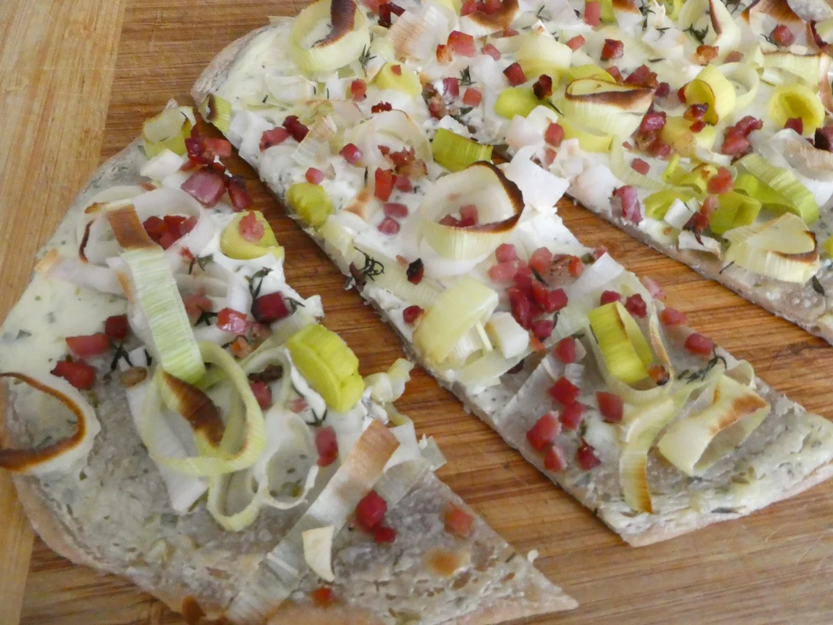 Rezept: Lauch-Flammkuchen Bild Nr. 16199 Lauch-Flammkuchen - Rezept - Bild Nr. 16199