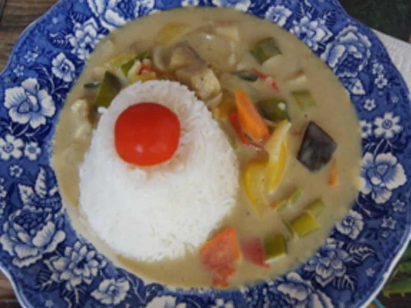 Rezept: Thailändisches grünes Gemüsecurry mit Basmatireis Bild Nr. 2 Thailändisches grünes Gemüsecurry mit Basmatireis - Rezept - Bild Nr. 2