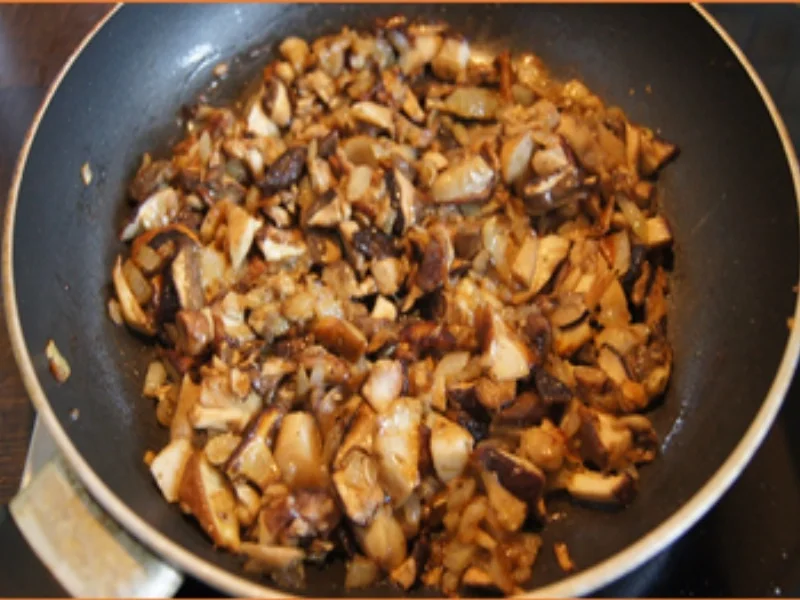 Rahmsteinpilzpfanne mit Pellkartoffeln - Rezept - Bild Nr. 16189