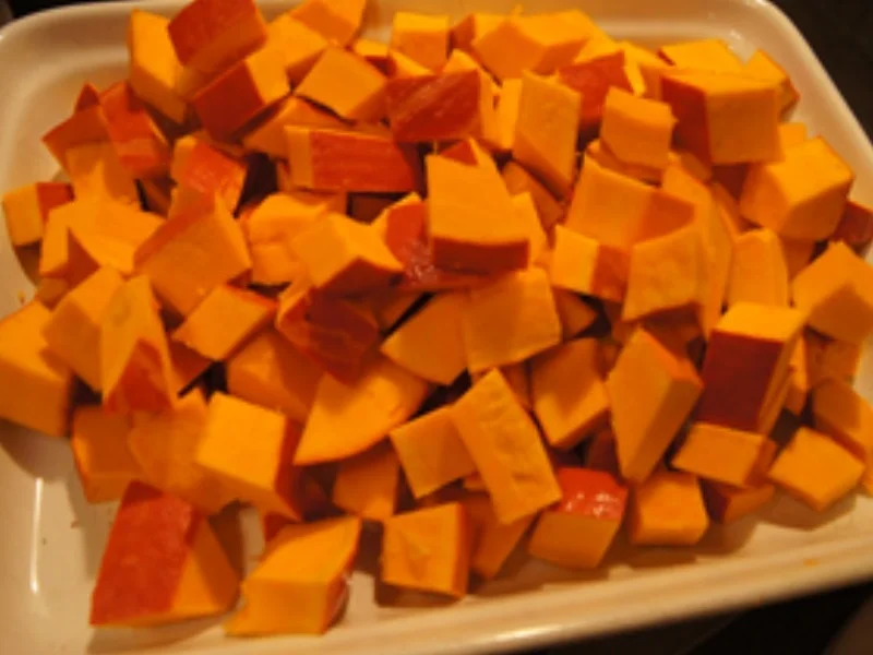 Kürbissuppe mit Thymian und Nürnberger-Bratwurst-Spieß - Rezept - Bild Nr. 16191