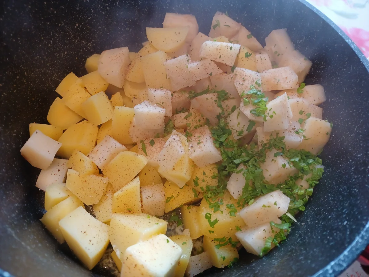 Rezept: Geschmortes Gemüse mit Kartoffelstampf - zur kochbar Challenge Oktober 2022 Bild Nr. 16196 Geschmortes Gemüse mit Kartoffelstampf - zur kochbar Challenge Oktober 2022 - Rezept - Bild Nr. 16196