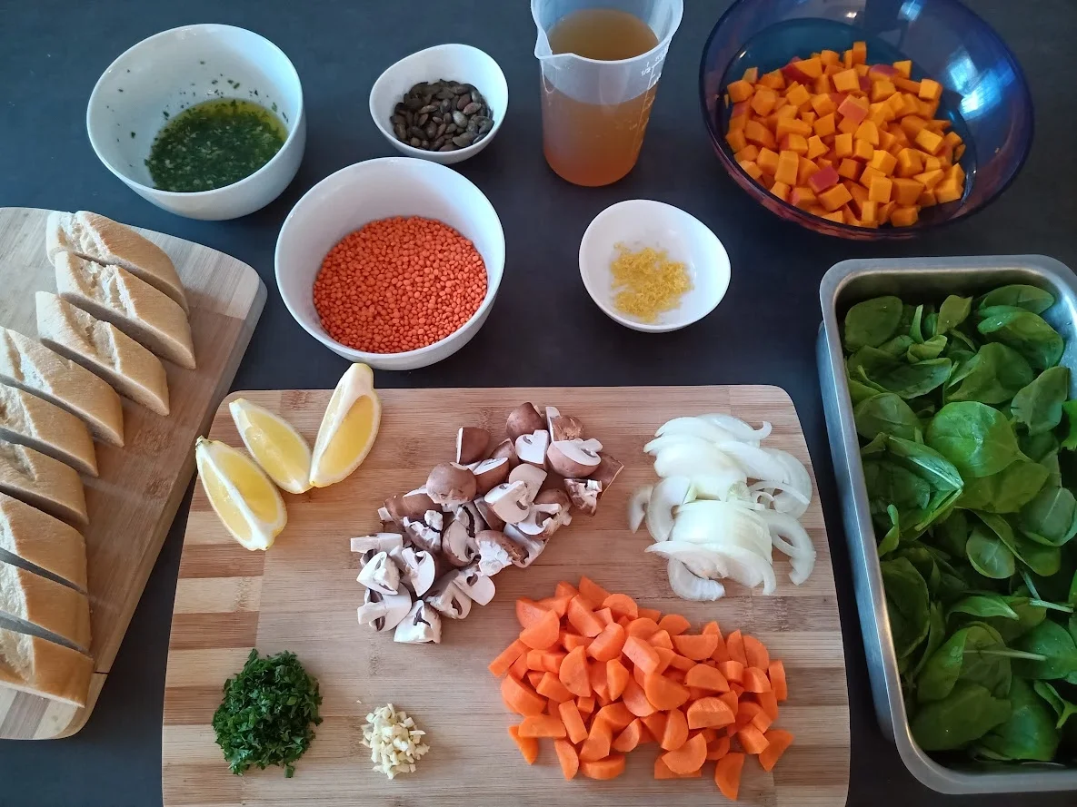 Buntes Linsengemüse mit Knoblauch-Baguette - Rezept - Bild Nr. 16190