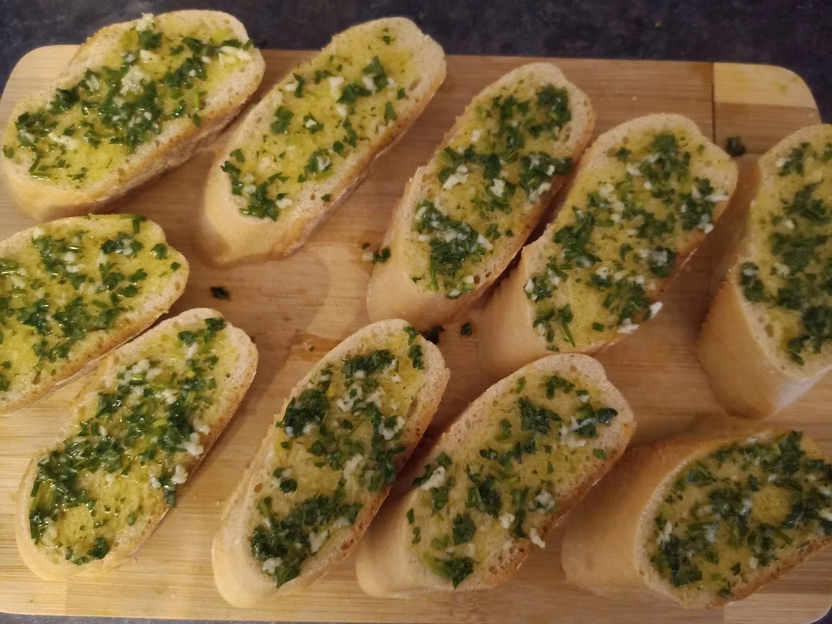Buntes Linsengemüse mit Knoblauch-Baguette - Rezept - Bild Nr. 16191