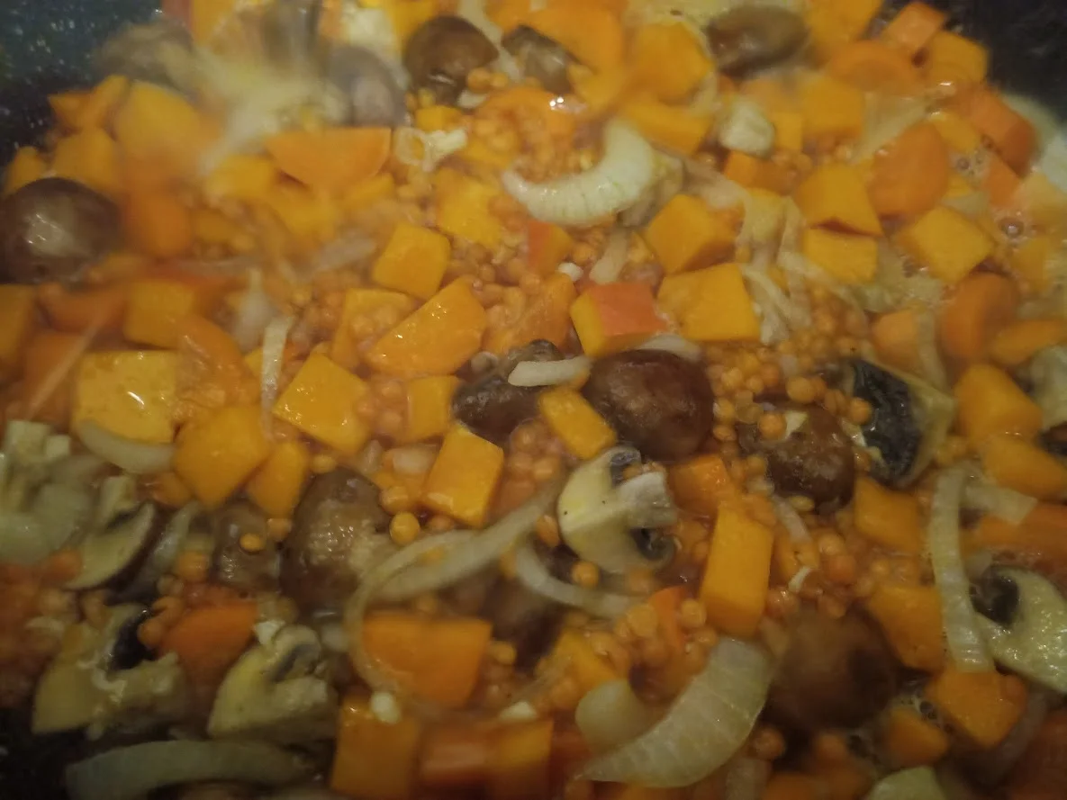 Buntes Linsengemüse mit Knoblauch-Baguette - Rezept - Bild Nr. 16192