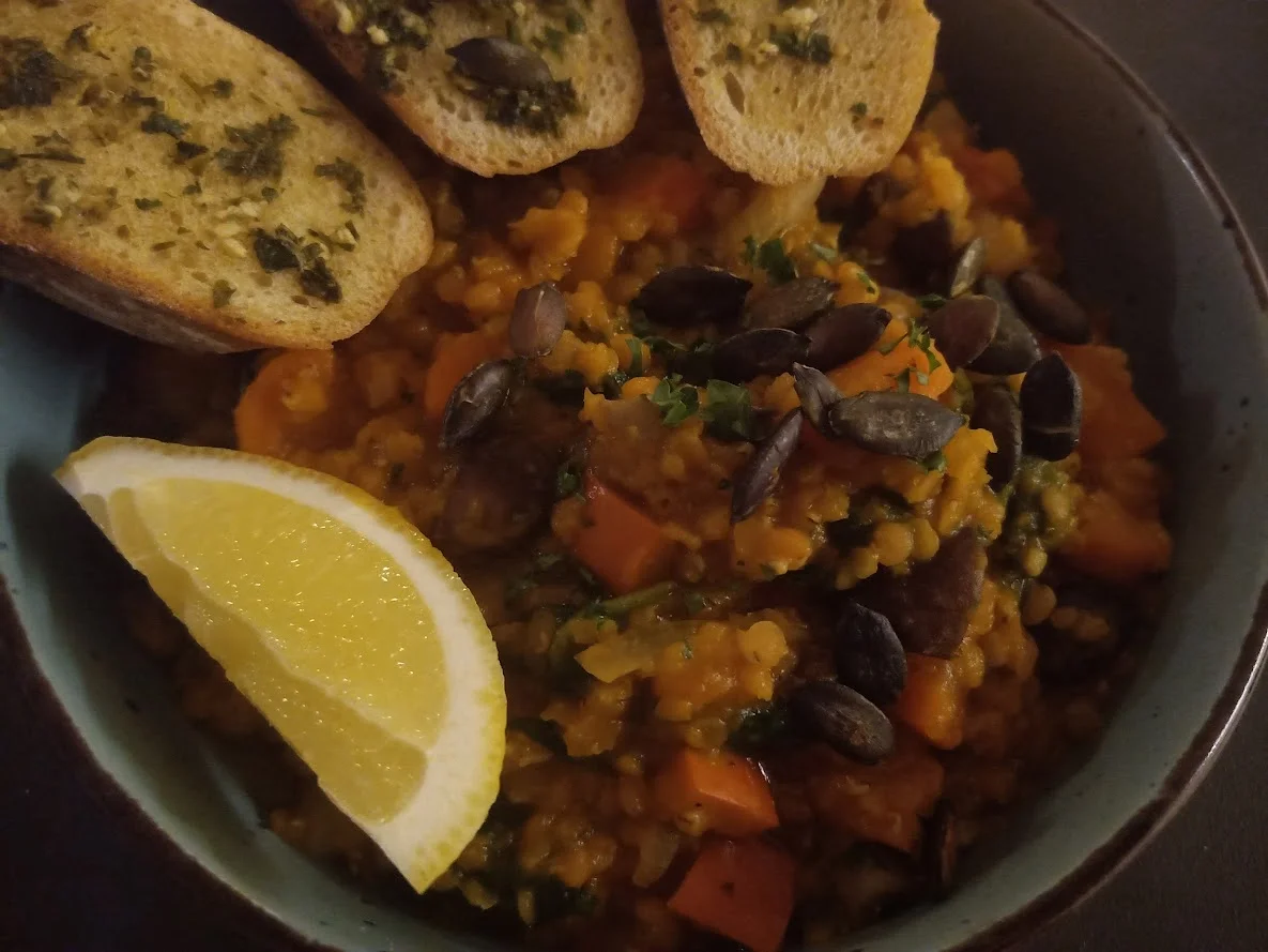 Buntes Linsengemüse mit Knoblauch-Baguette - Rezept - Bild Nr. 16193