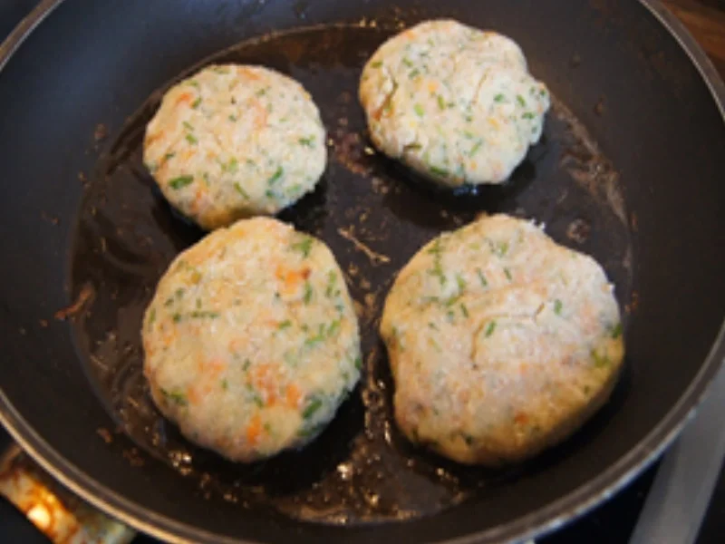 Möhren-Kartoffel-Stampf Buletten - Rezept - Bild Nr. 5