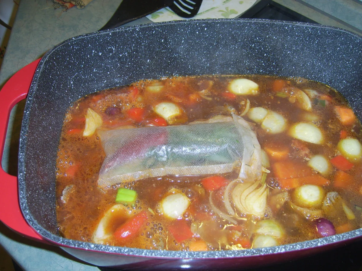 Rezept: Schwarzbiergulasch Halb & Halb Bild Nr. 16198 Schwarzbiergulasch Halb & Halb - Rezept - Bild Nr. 16198