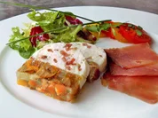 Terrine von Schwarzwälder Schinkenmouse mit Pfifferlingsgelee - Rezept - Bild Nr. 2