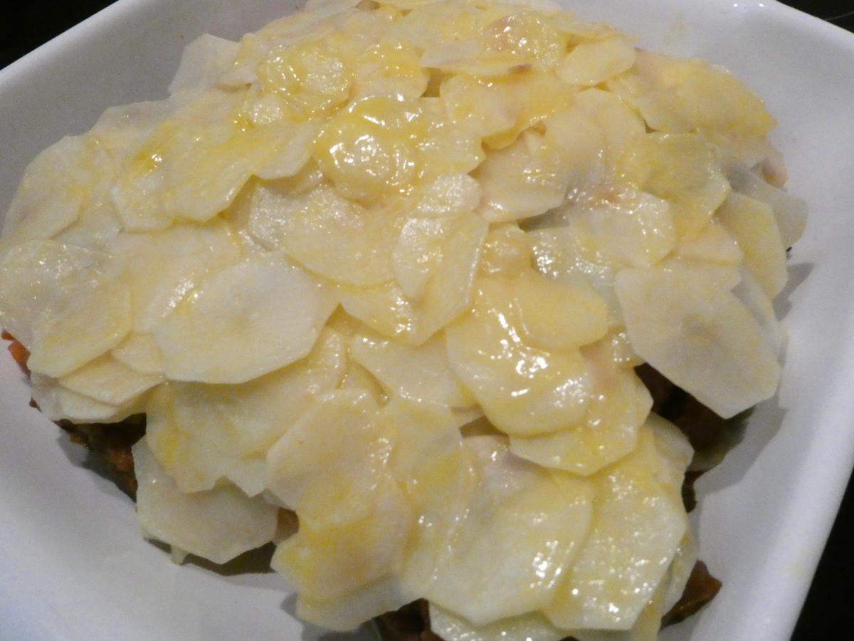 Gulasch unter Kartoffelkruste - Rezept - Bild Nr. 16208