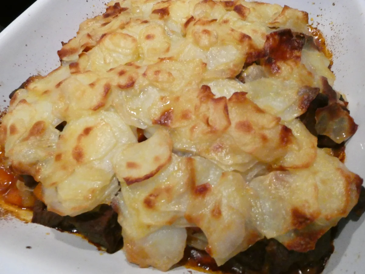 Rezept: Gulasch unter Kartoffelkruste Bild Nr. 16209 Gulasch unter Kartoffelkruste - Rezept - Bild Nr. 16209