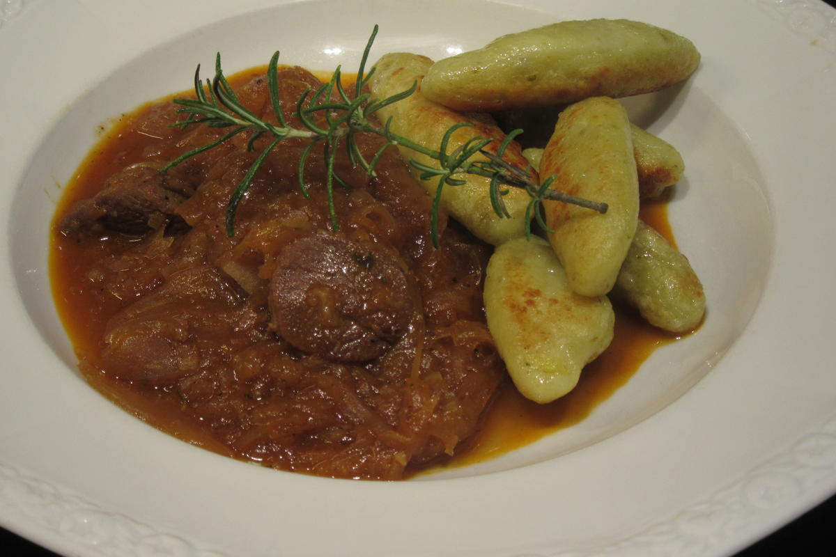 Wild: Rehgulasch Szegediner Art - Rezept - Bild Nr. 16201