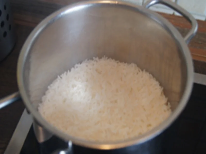 Hähnchenbrustfiletcurry mit Brokkoli und Basmatireis - Rezept - Bild Nr. 16217