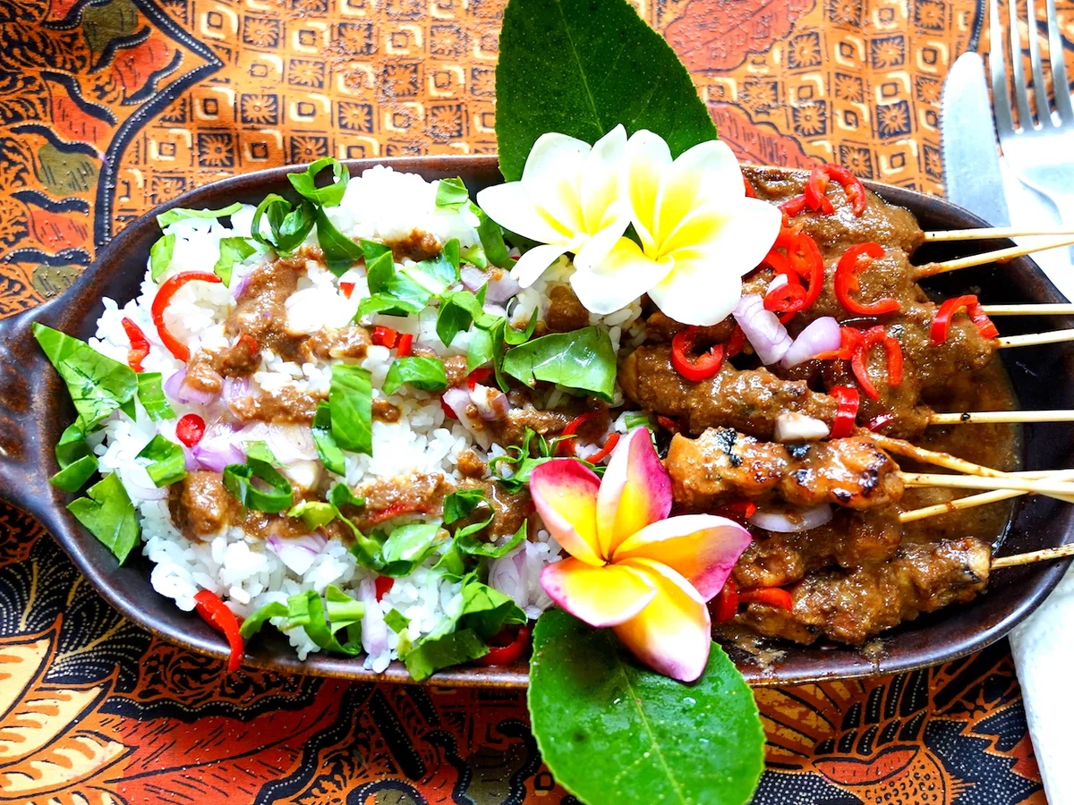 Hühner-Sate mit Reis alla Flores - Rezept - Bild Nr. 2