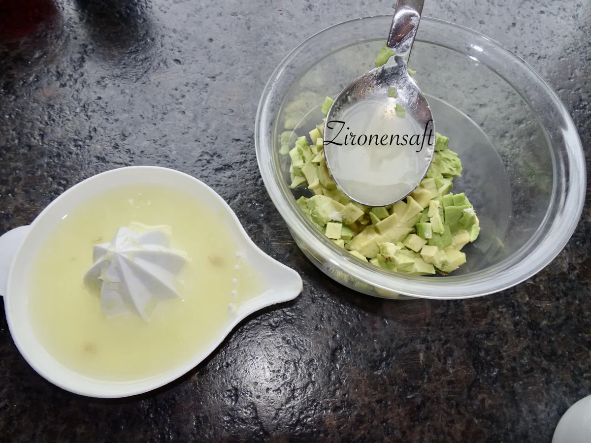 Rezept: Räucherforelle im Avocadobett Bild Nr. 16210 Räucherforelle im Avocadobett - Rezept - Bild Nr. 16210