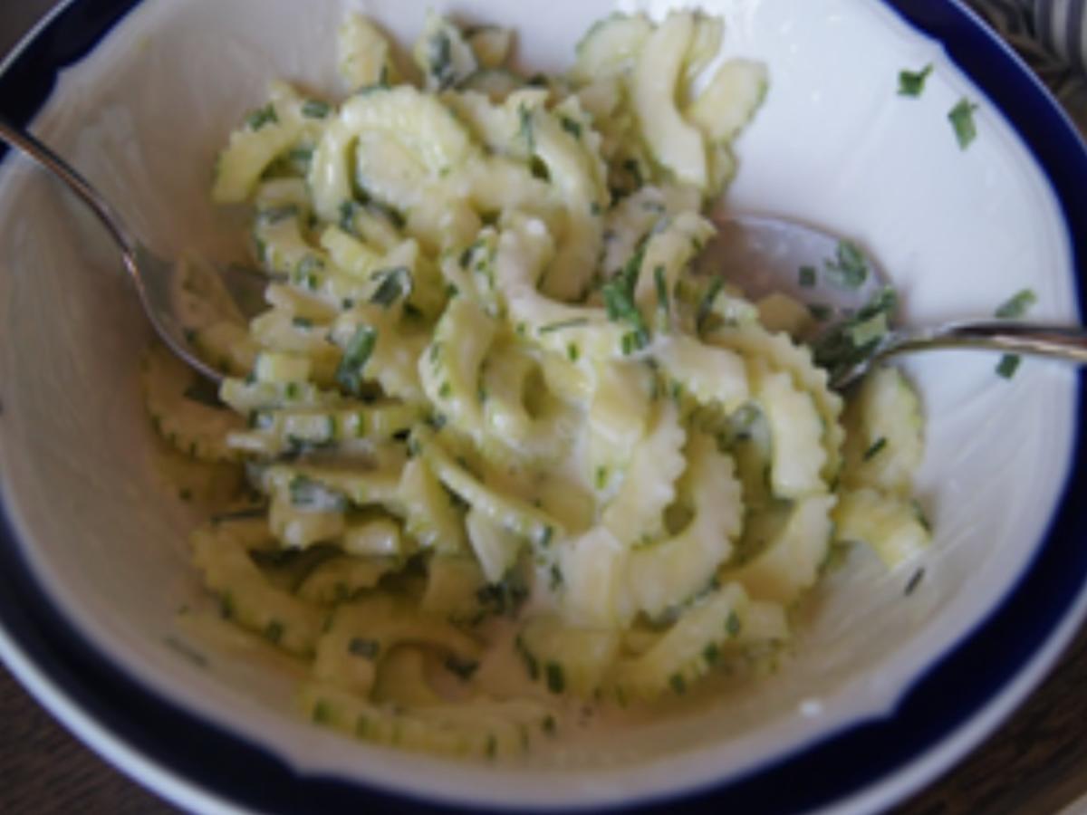 Überbackenes Seelachsfilet mit Gurkensalat und Kartoffelstampf - Rezept - Bild Nr. 16209