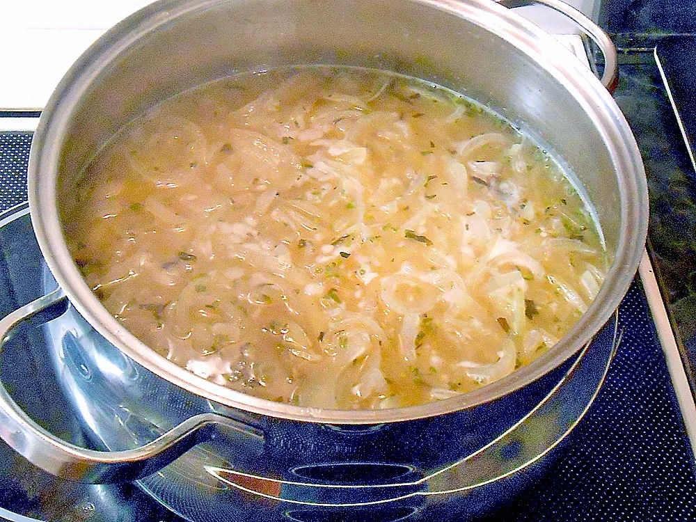 Pariser Zwiebelsüppchen - Rezept - Bild Nr. 16205
