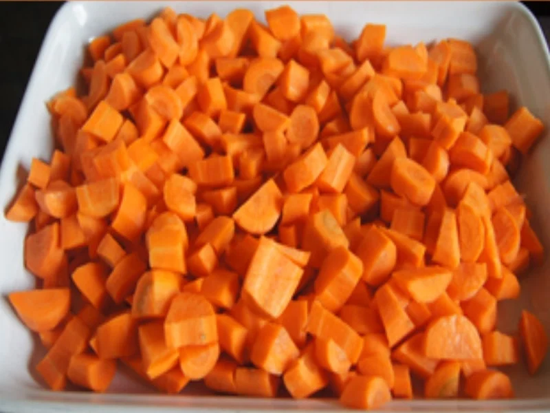 Rezept: Möhren-Pastinaken-Suppe mit Kokosmilch und Steinpilzen Bild Nr. 4 Möhren-Pastinaken-Suppe mit Kokosmilch und Steinpilzen - Rezept - Bild Nr. 4