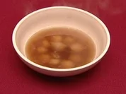 Süße Ingwer-Reisbällchen-Suppe (Kai Noll) - Rezept