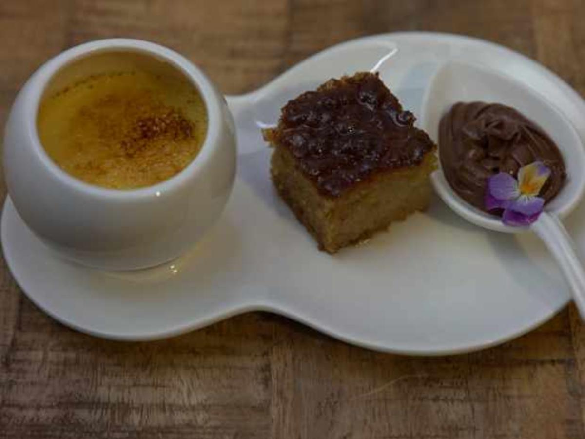 Schokoladenmousse, Malva Pudding und Creme Brûlée - Rezept - Bild Nr. 2