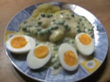 Eier mit Erbsensoße und Püree - Rezept