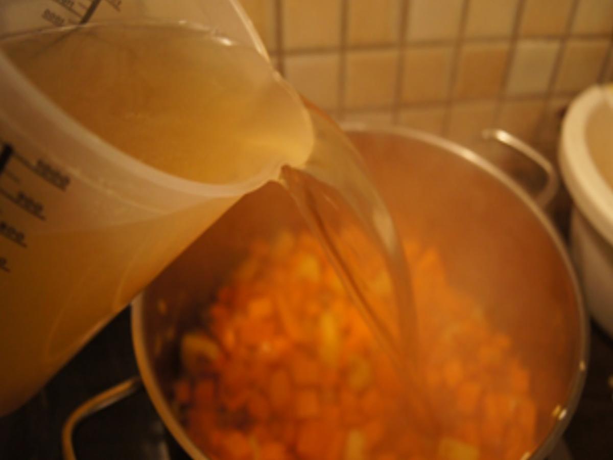 Süßkartoffelsuppe mit asiatischer Note - Rezept - Bild Nr. 8