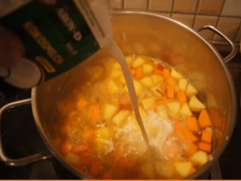 Süßkartoffelsuppe mit asiatischer Note - Rezept - Bild Nr. 9