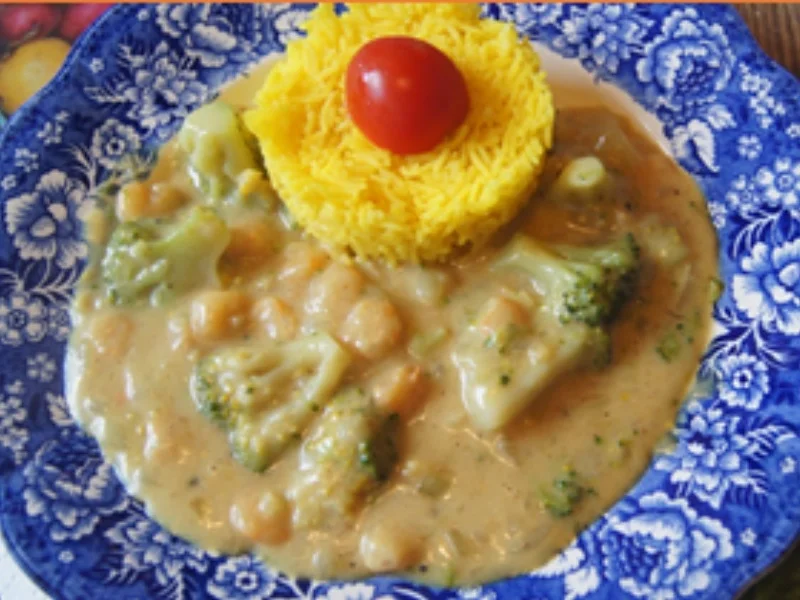 Garnelen-Brokkoli-Wok mit gelben Basmatireis - Rezept - Bild Nr. 2