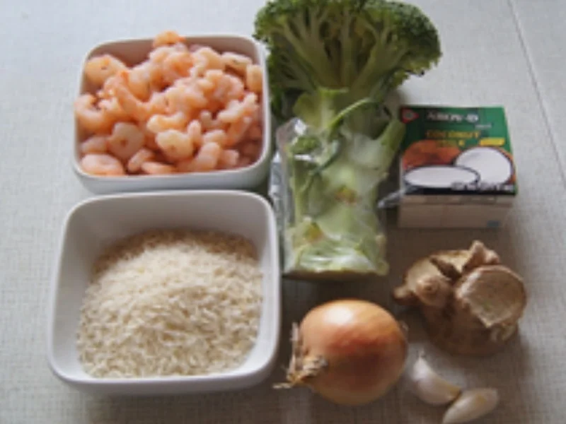 Garnelen-Brokkoli-Wok mit gelben Basmatireis - Rezept - Bild Nr. 3