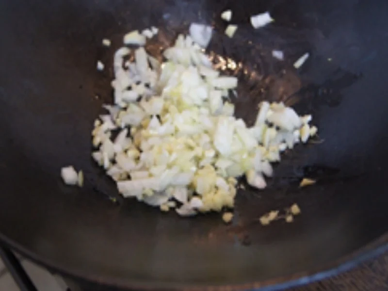 Garnelen-Brokkoli-Wok mit gelben Basmatireis - Rezept - Bild Nr. 6