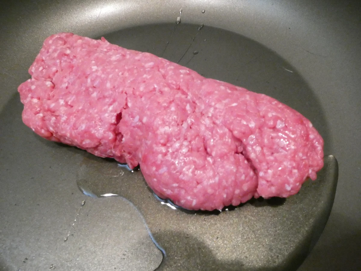 Rezept: Gemüsesuppe mit Rinderhackfleisch und Kabanossi Bild Nr. 16213 Gemüsesuppe mit Rinderhackfleisch und Kabanossi - Rezept - Bild Nr. 16213