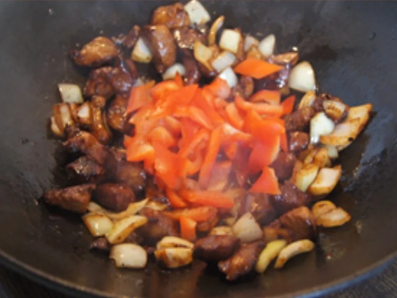 Hähnchenbrustfilet mit Champignons, Paprika und Basmatireis - Rezept - Bild Nr. 16221