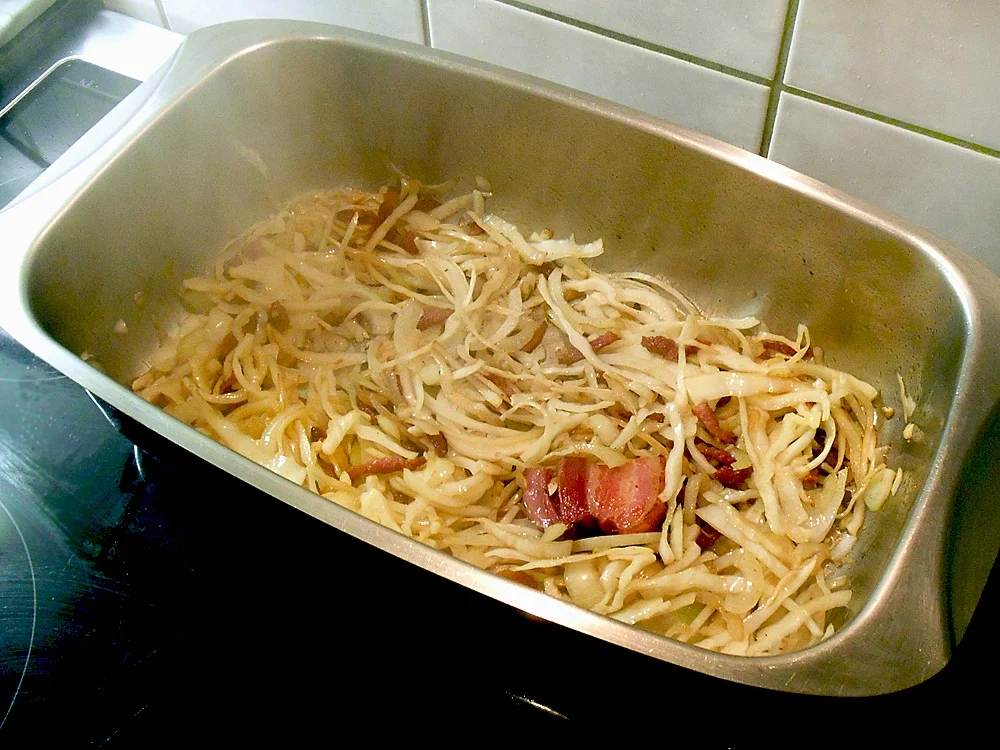 Kohlrouladen mit Kraut-Soße - Rezept - Bild Nr. 16219