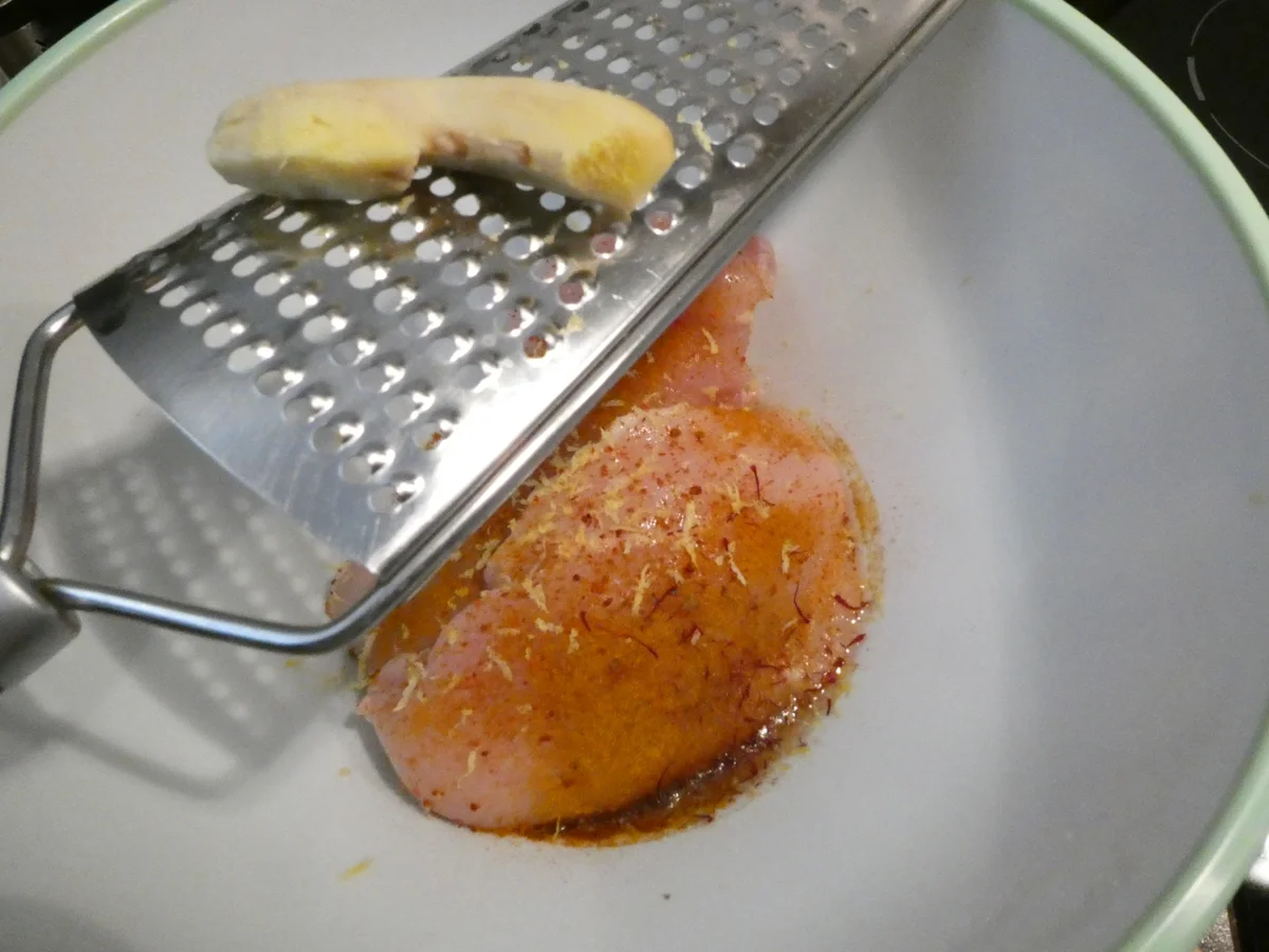 Hähnchen Tajine mit Salzzitrone und Oliven auf Couscous - Rezept - Bild Nr. 16252