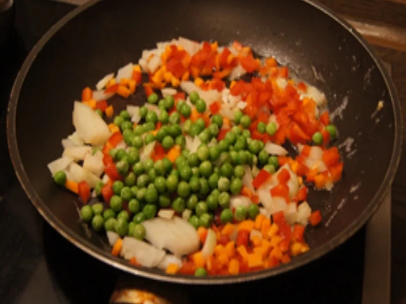 Rezept: Chicken Nuggets mit Honig-Bundmöhren und bunten Reis Bild Nr. 16252 Chicken Nuggets mit Honig-Bundmöhren und bunten Reis - Rezept - Bild Nr. 16252