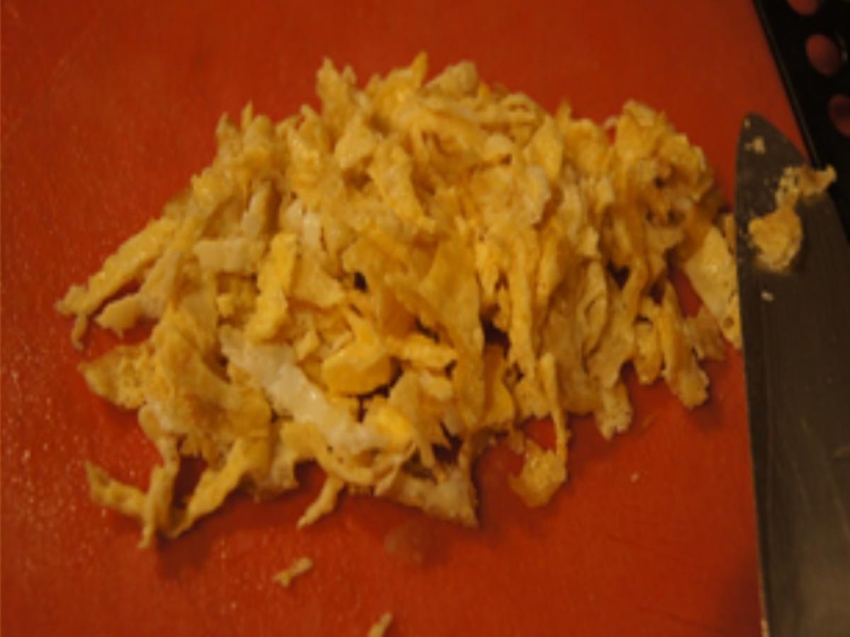 Chicken Nuggets mit Honig-Bundmöhren und bunten Reis - Rezept - Bild Nr. 16253
