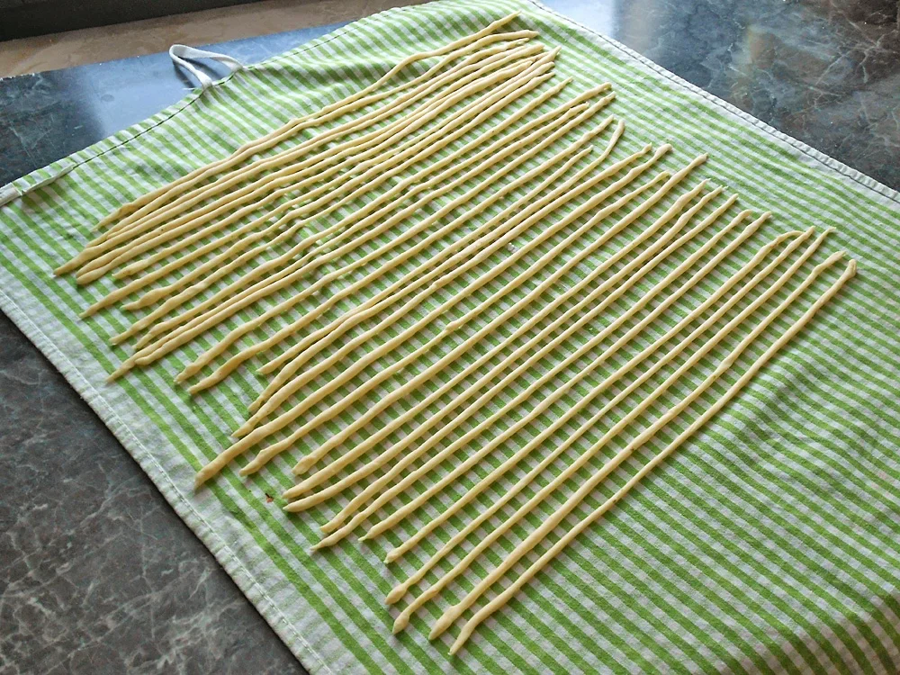 Pici con ragù di salsicce - Rezept - Bild Nr. 16250