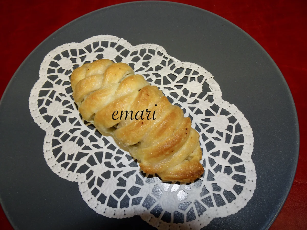 kleine Blätterteig Flechtstrudel mit Mohnfülle - Rezept - Bild Nr. 16261