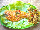 Doradenfilet mit Erdnuss-Sauce und saftigen bunten Nudeln - Rezept - Bild Nr. 2