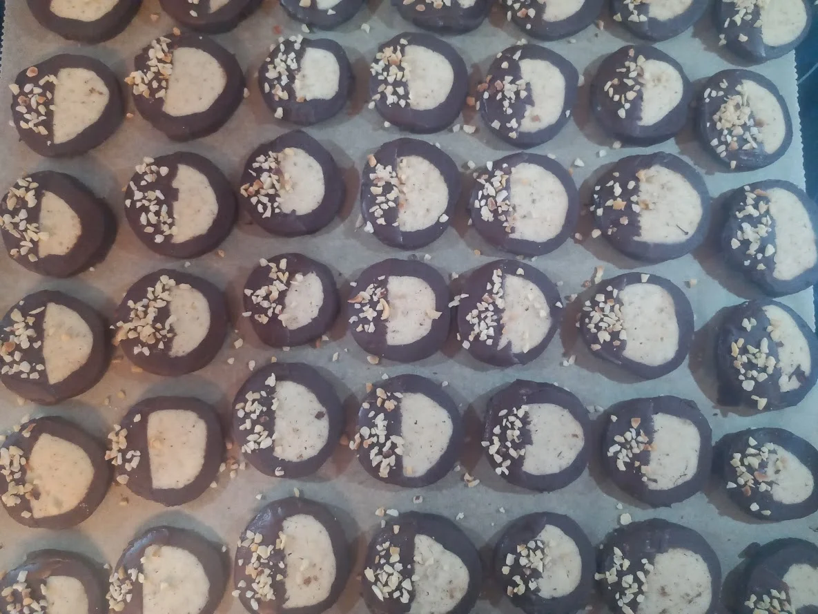 Rezept: Schoko-Haselnuss-Taler Bild Nr. 5 Schoko-Haselnuss-Taler - Rezept - Bild Nr. 5