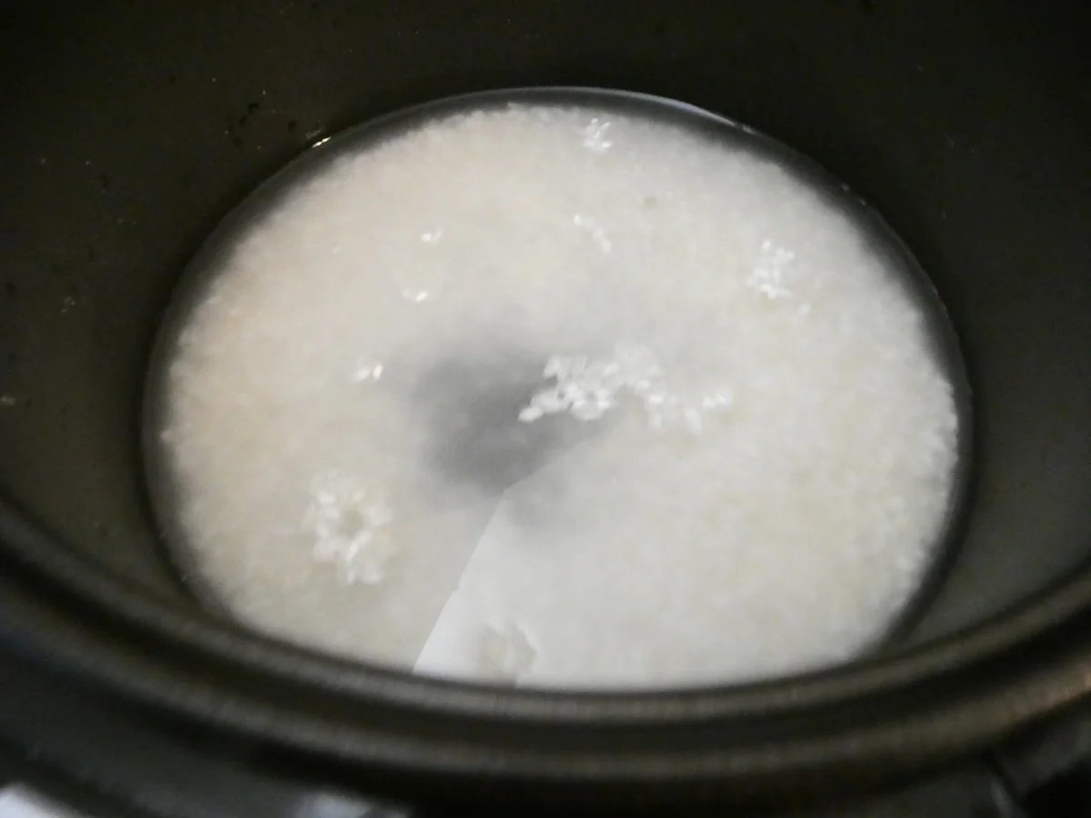 Hackbällchen-Gemüse-Pfanne auf Reis - Rezept - Bild Nr. 16265