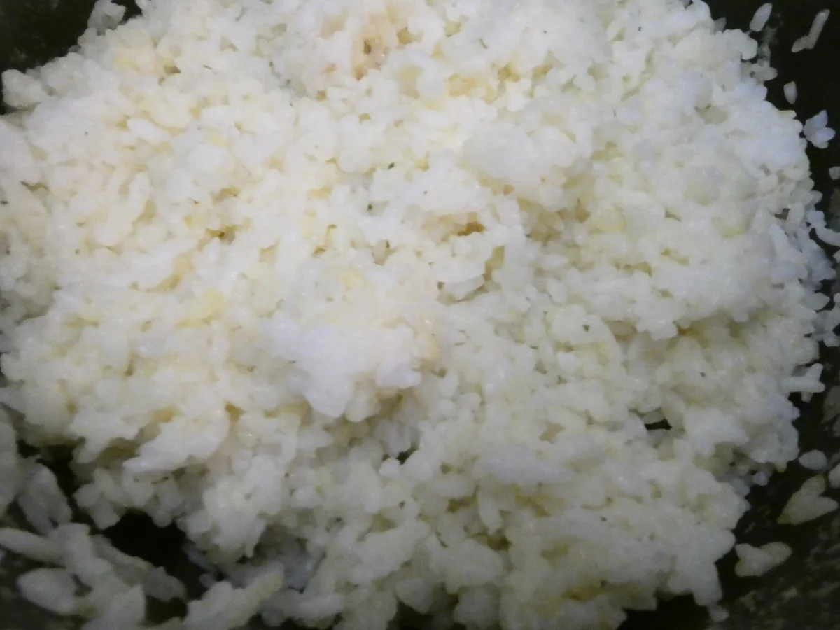 Hackbällchen-Gemüse-Pfanne auf Reis - Rezept - Bild Nr. 16266