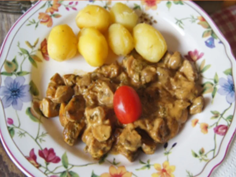 Würzige Rahmchampignons mit Pellkartoffel-Drillingen - Rezept - Bild Nr. 2