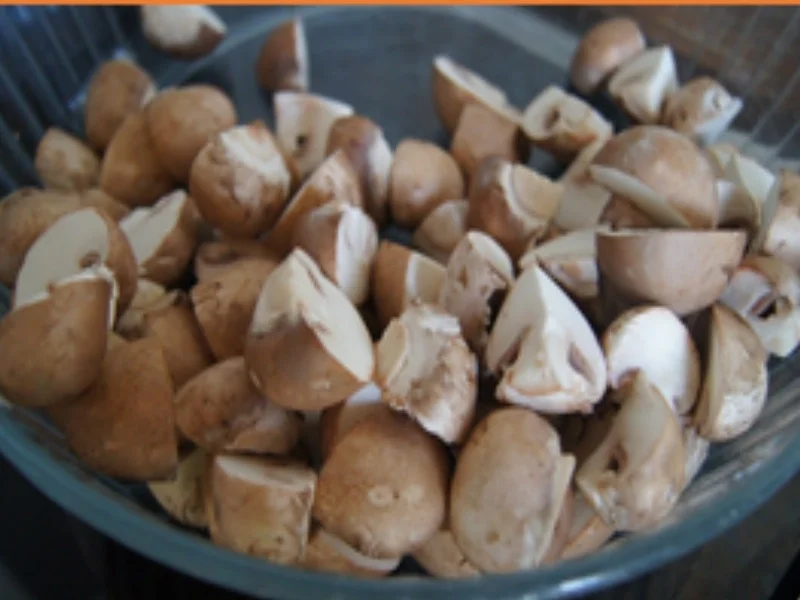 Würzige Rahmchampignons mit Pellkartoffel-Drillingen - Rezept - Bild Nr. 5