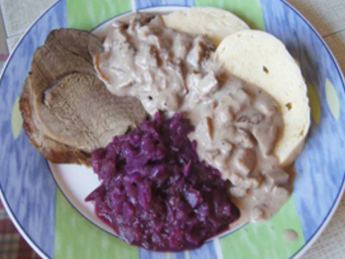 Wildschweinbraten mit Steinpilzen und Beilagen - Rezept - kochbar.de Wildschweinbraten mit Steinpilzen und Beilagen - Rezept - kochbar.de
