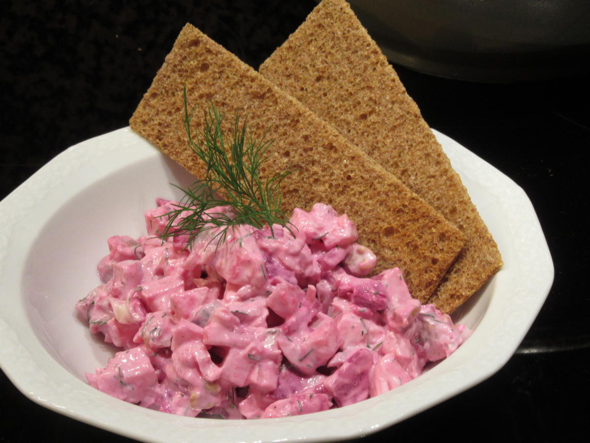 Salate: Roter Heringssalat nach Art des Hauses - einfach - von lunapiena