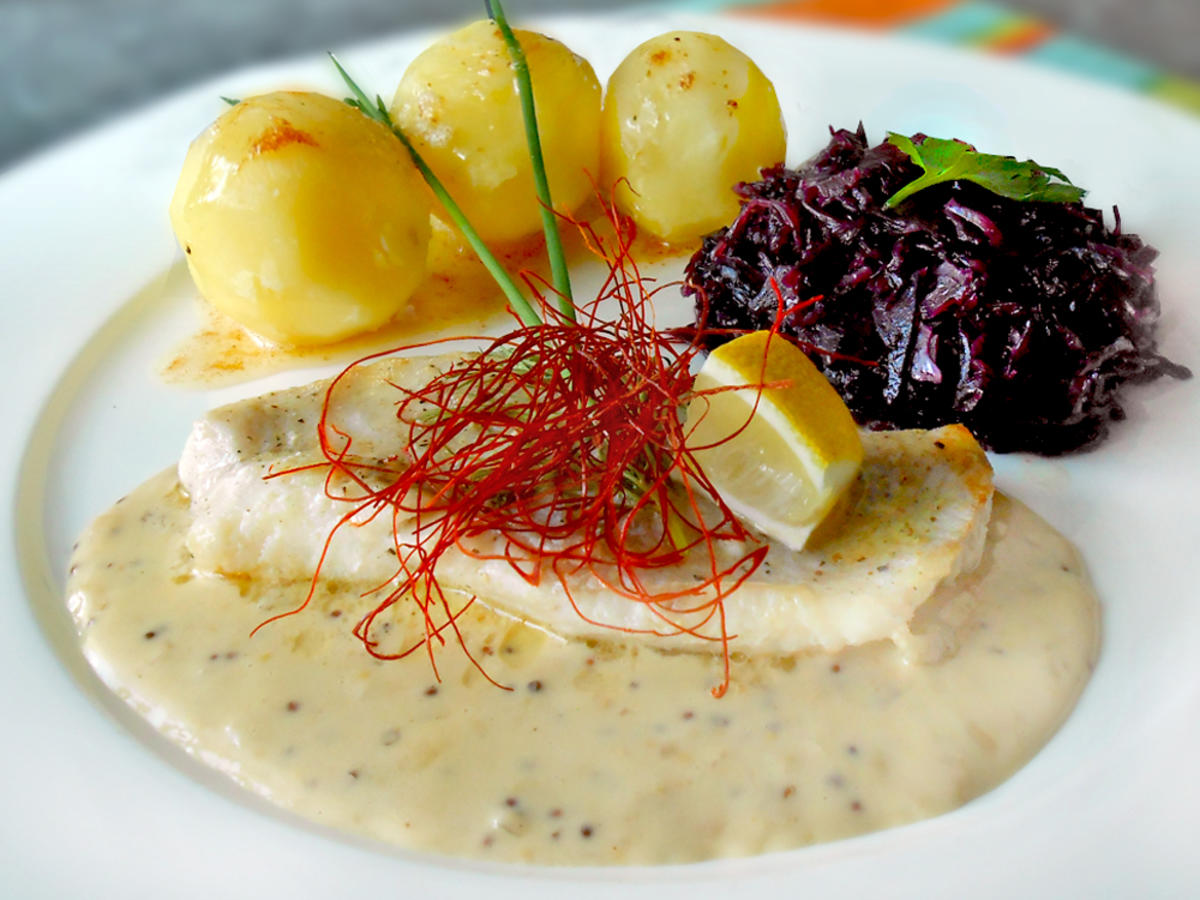 Rotbarschfilet sanft in Butter gebraten - einfach - 188 kcal/100g