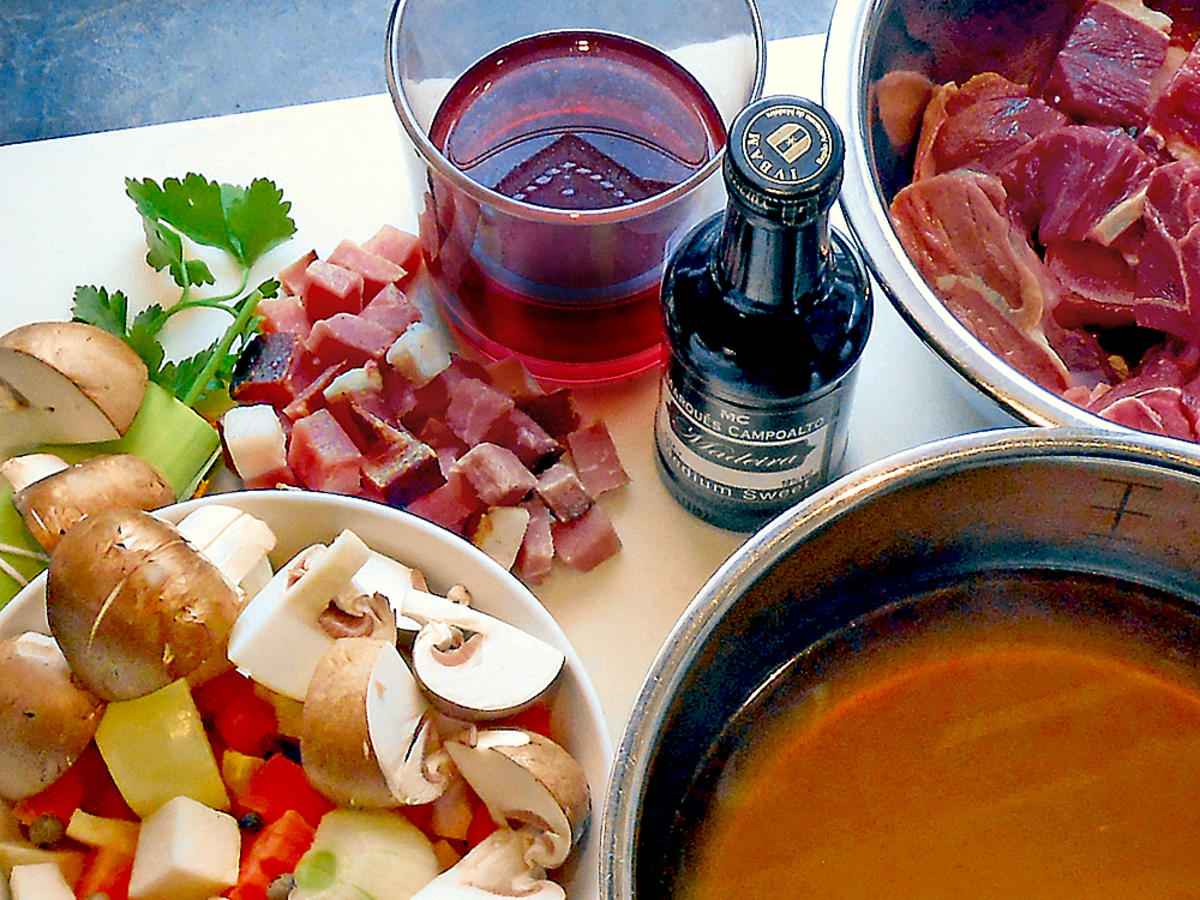 Sauce espagnole - Spanische Sauce - Rezept - kochbar.de